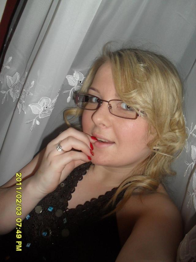 Popatrz na ni gdy jest sama...