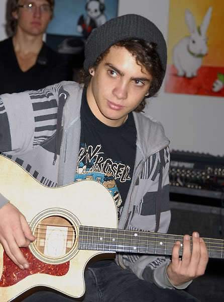 TAYLOR YORK ;***