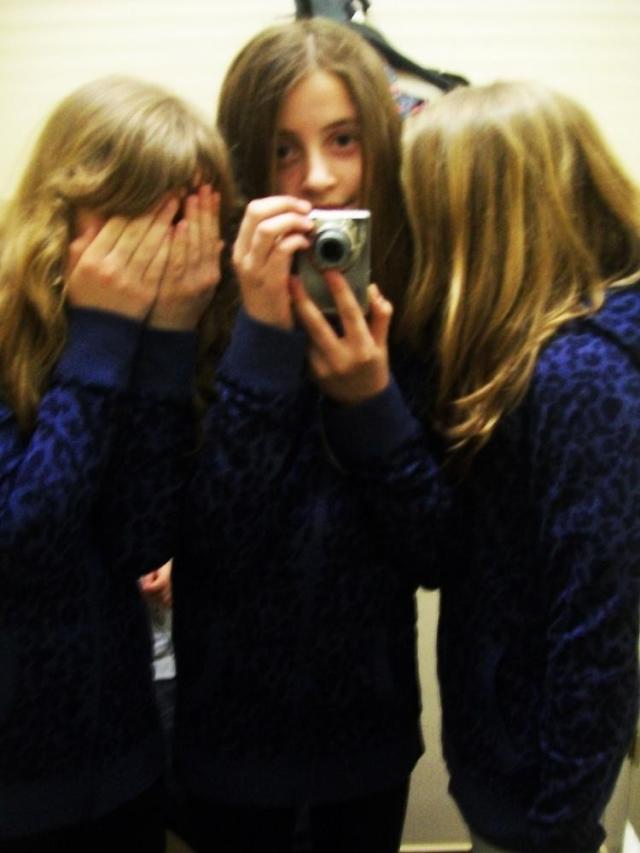 z nimi.. : *******