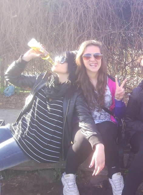 Hahaha . < 3