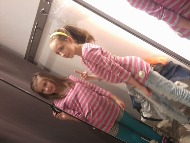 z Wik ; d