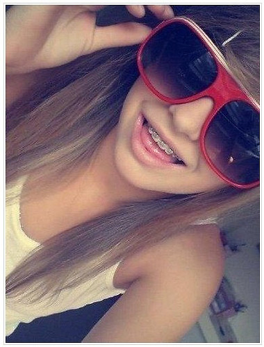 Lauren ;**