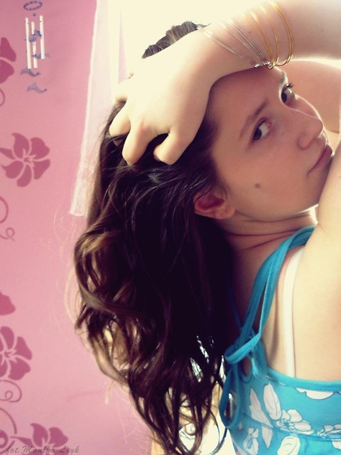 U Manii ;*