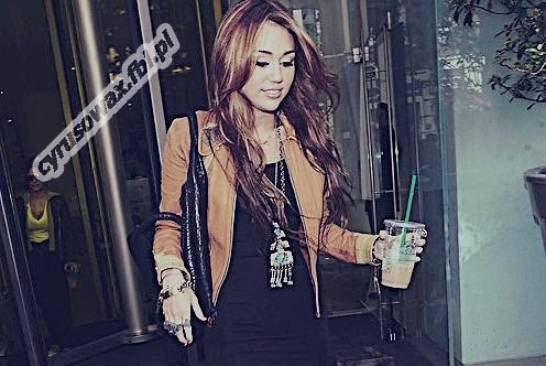 Cyrus < 3