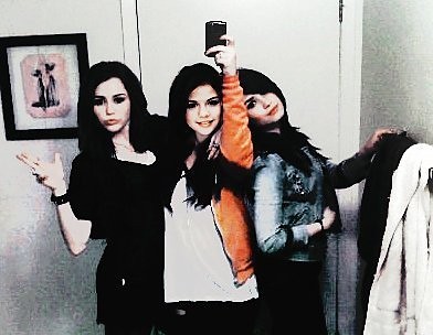 Wpis mileyxselenaxdemi