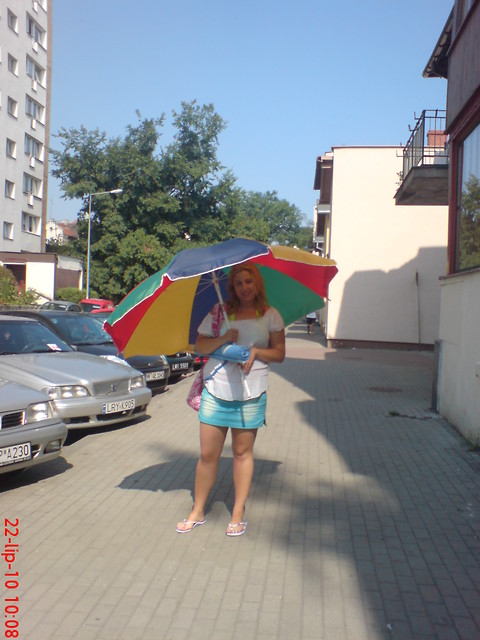 Lala kolorowy parasol :D xD