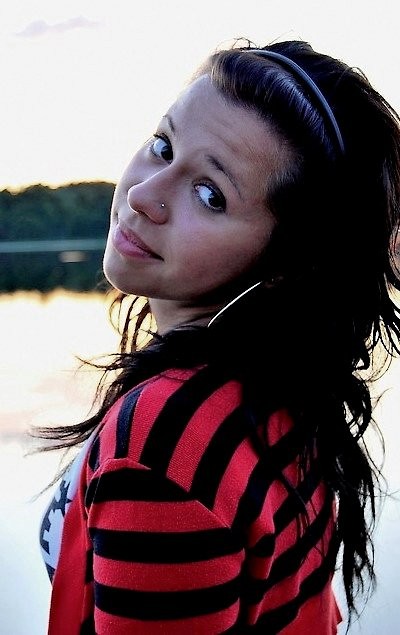 Madziia . : - *