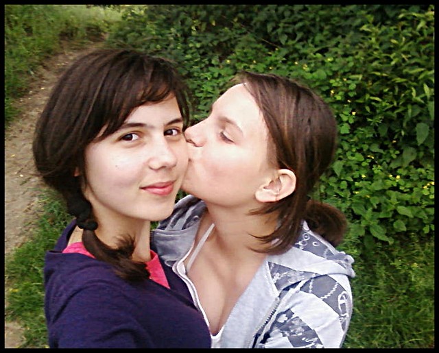 Izaa .