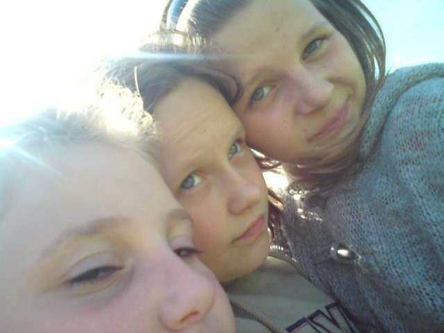 Trzyy ; ** 