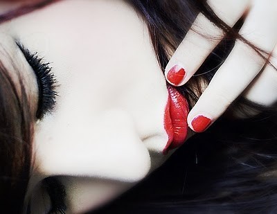 Red lips... 