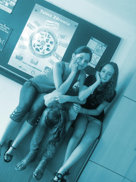 Nudyy ; (