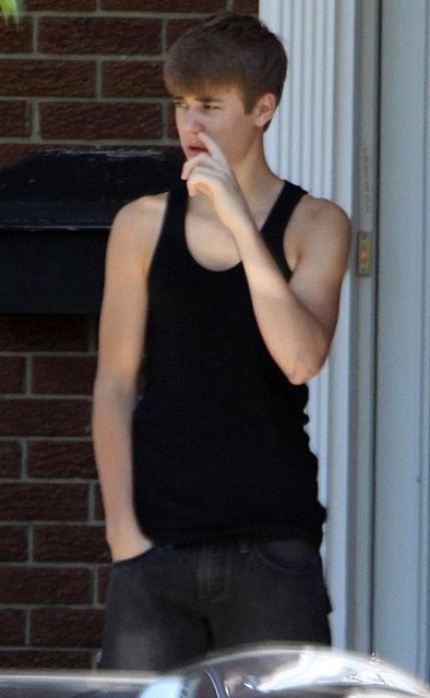 put your hands on my body .