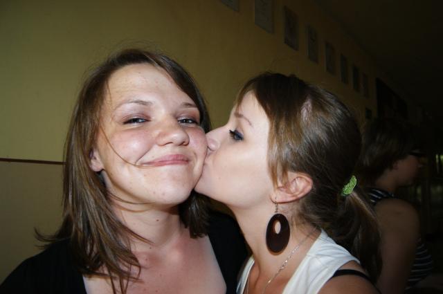 Z Pati. ;* 