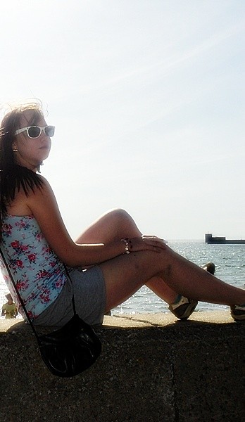  E B A  < 333