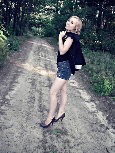 :***