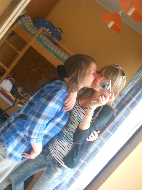 z Al ! ;* 