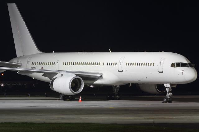 Boeing C-32B (757-200)