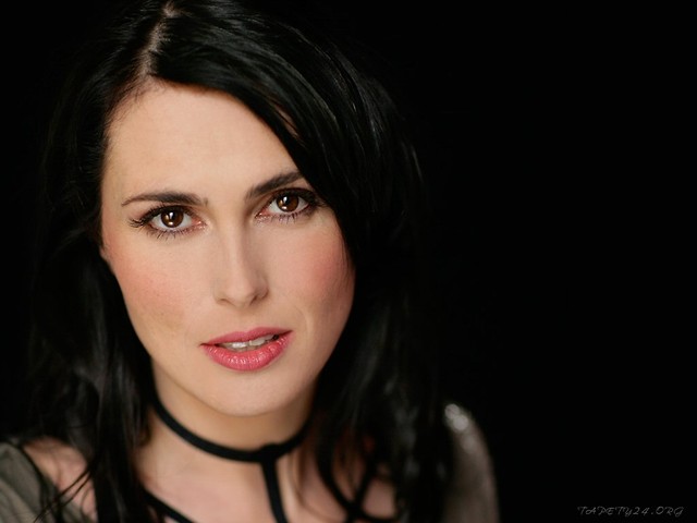 Sharon Del Adel