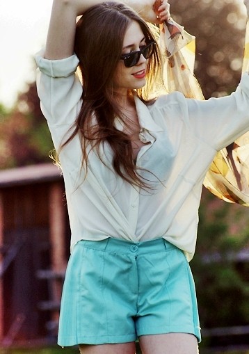Trzy .
