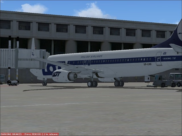 LOT Polish Airlines przy rkawie