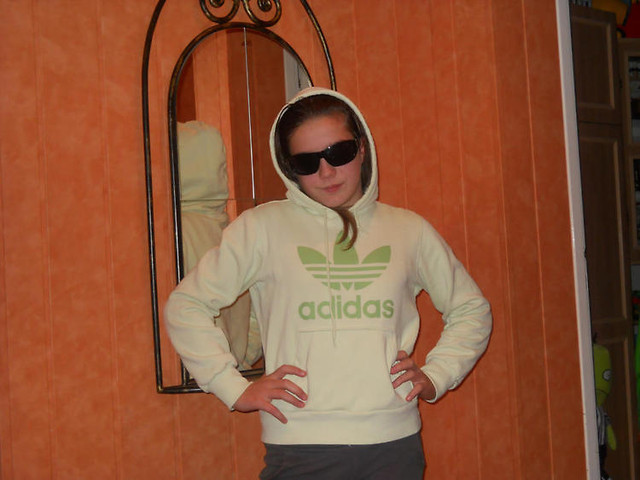 Ja ;**