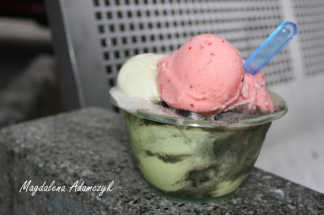 27. Lody.
