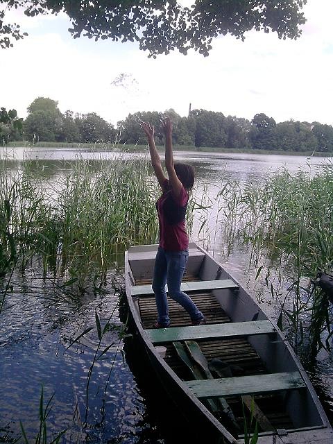 Nad  jeziorkiem ;D ;*