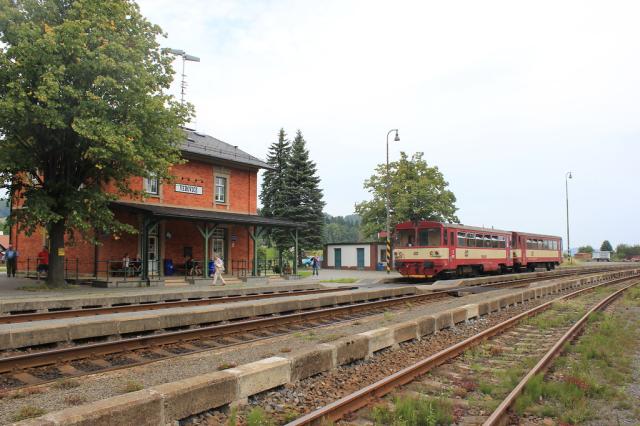 810 372-3 