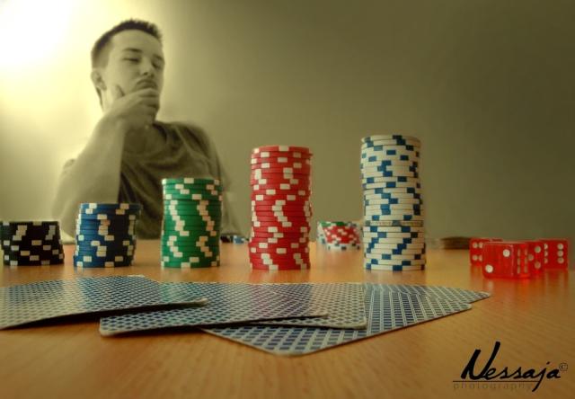 842 - Poker... face?