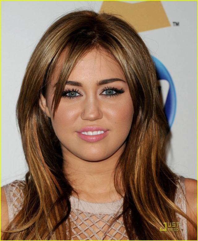 Miley Cyrus .