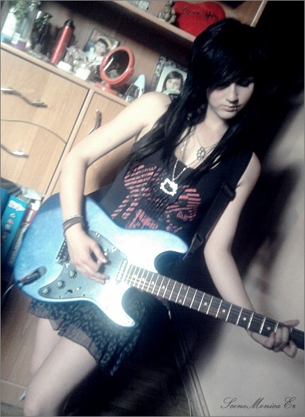 SceneMonicaEr