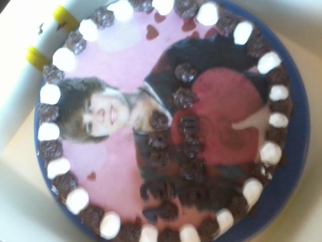 biebs : ) 