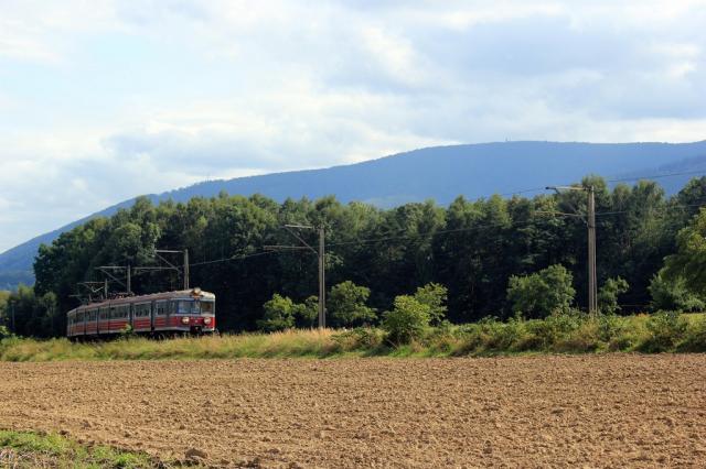 EN57-882