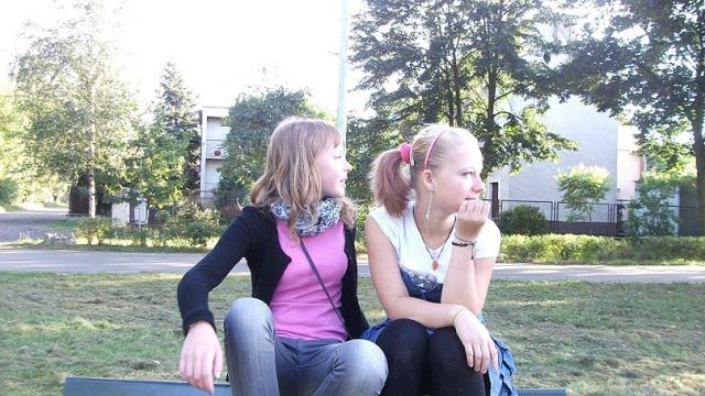 Ty patrz jakie ciacho tam idzie