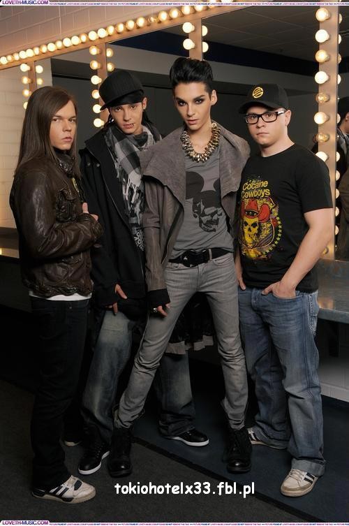 Tokio Hotel.