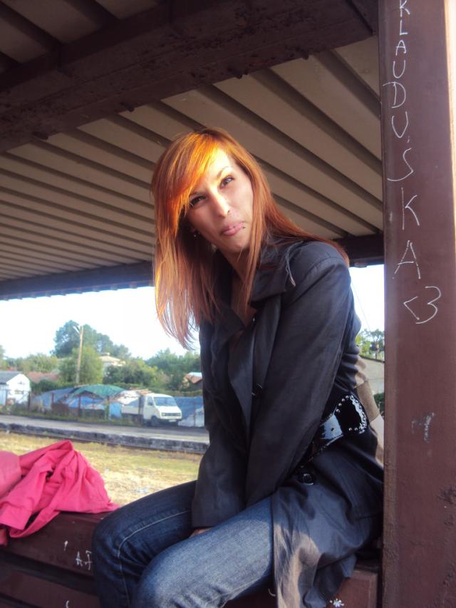 Niach Niach ;3