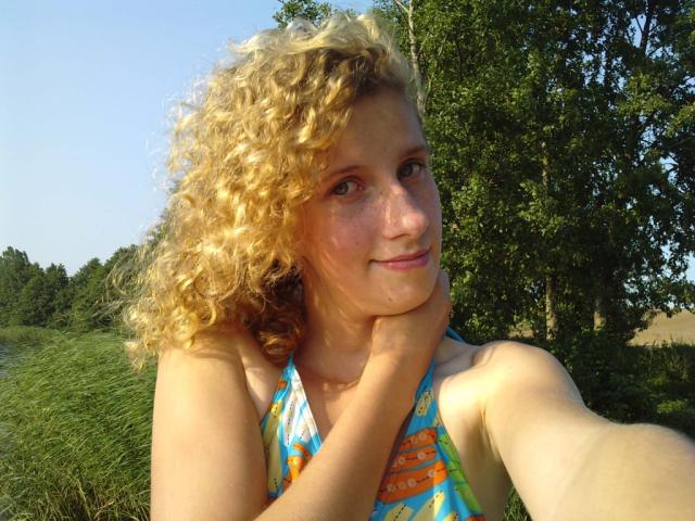 hahaha . x d
