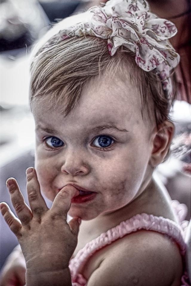 Lenka.
