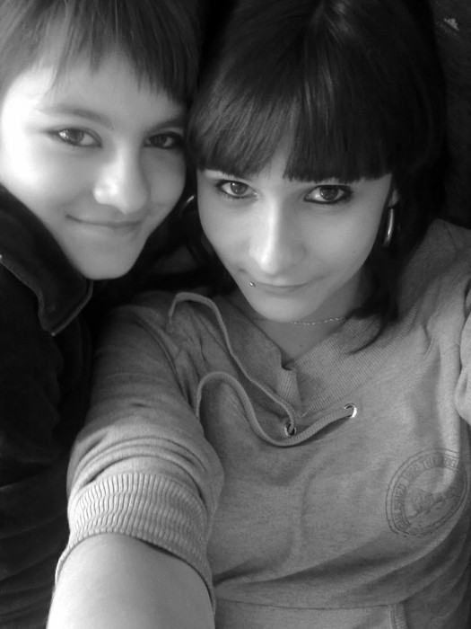 Z Ulcia . < 3