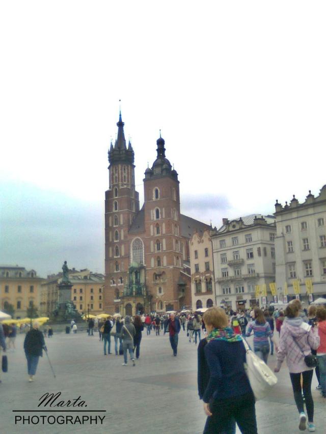 czwartek.