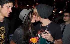 Kiss
