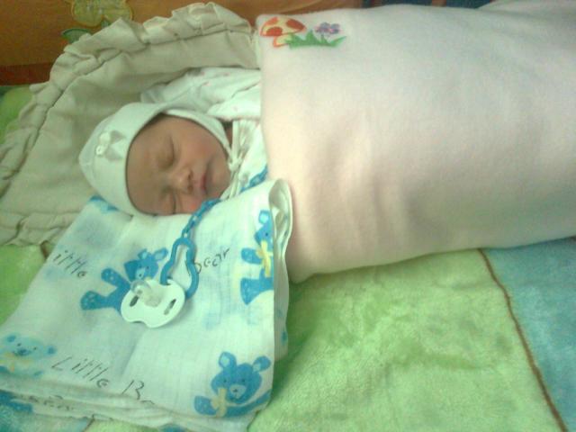 Emilka ;**