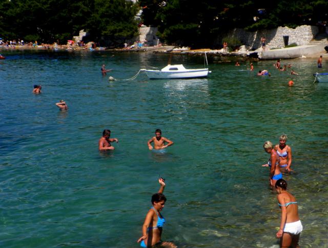 cro.