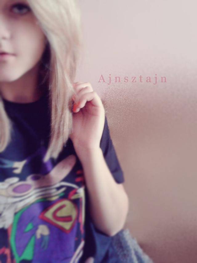 Ajnsztajn.