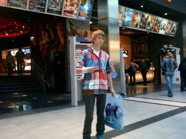 Cinema ; ]