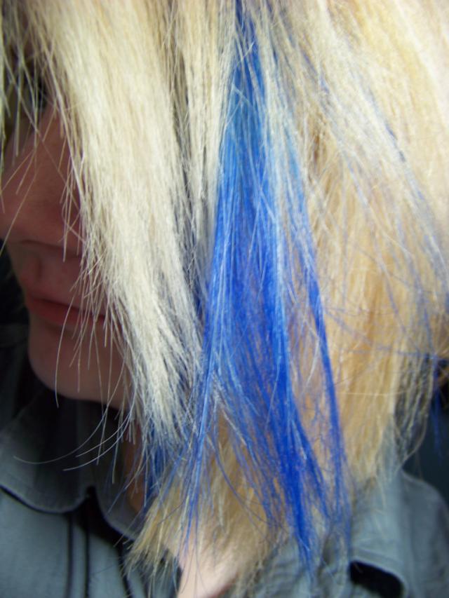 Blau.