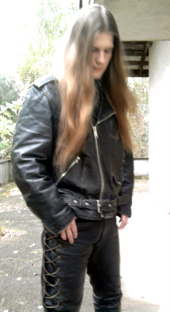 \m/