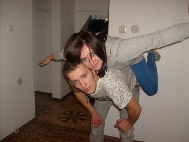 Z ANIOKIEM:*