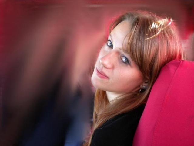Patrz zawsze prosto w oczy ;)