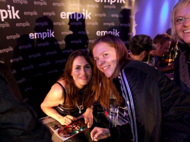 Sharon den Adel